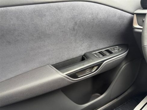 Used 2023 Lexus RZ 450e Premium image 25