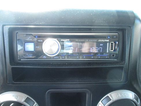 Used 2012 Jeep Wrangler Sport w/ Connectivity Group image 12