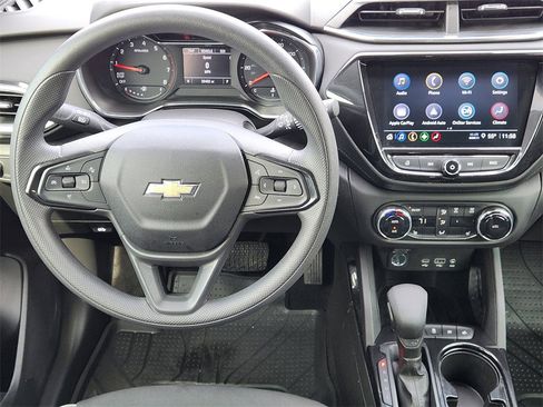 Certified 2023 Chevrolet TrailBlazer LT w/ Convenience Package image 28