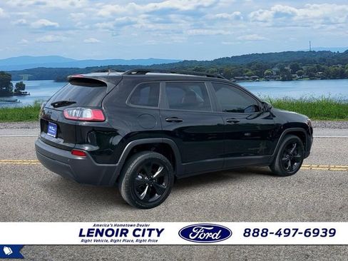 Used 2020 Jeep Cherokee Latitude Plus FWD image 3