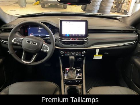 New 2025 Jeep Compass Trailhawk w/ Trailhawk Elite Group image 15