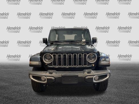 Used 2024 Jeep Wrangler Unlimited Sahara w/ Technology Group AWD/4WD image 3