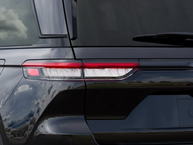 New 2027 Jeep Grand Cherokee Laredo X RWD image 9
