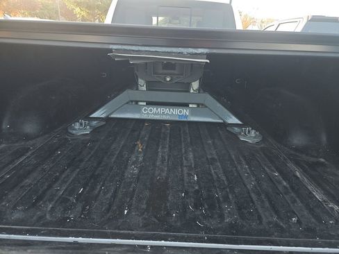 Used 2017 RAM 3500 Laramie image 10