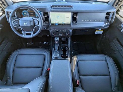 New 2025 Ford Bronco Badlands image 14