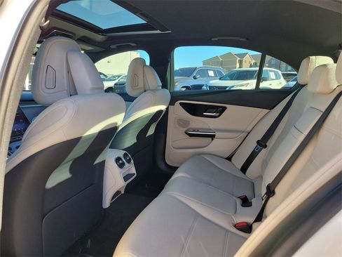 Used 2024 Mercedes-Benz C 300 Sedan image 13
