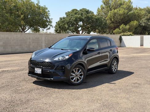 Used 2022 Kia Sportage Nightfall Edition w/ Nightfall Fwd Premium Package image 8