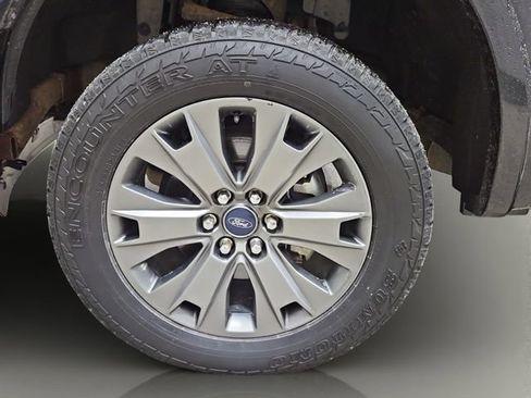 Used 2016 Ford F150 XLT w/ Equipment Group 302A Luxury AWD/4WD image 21