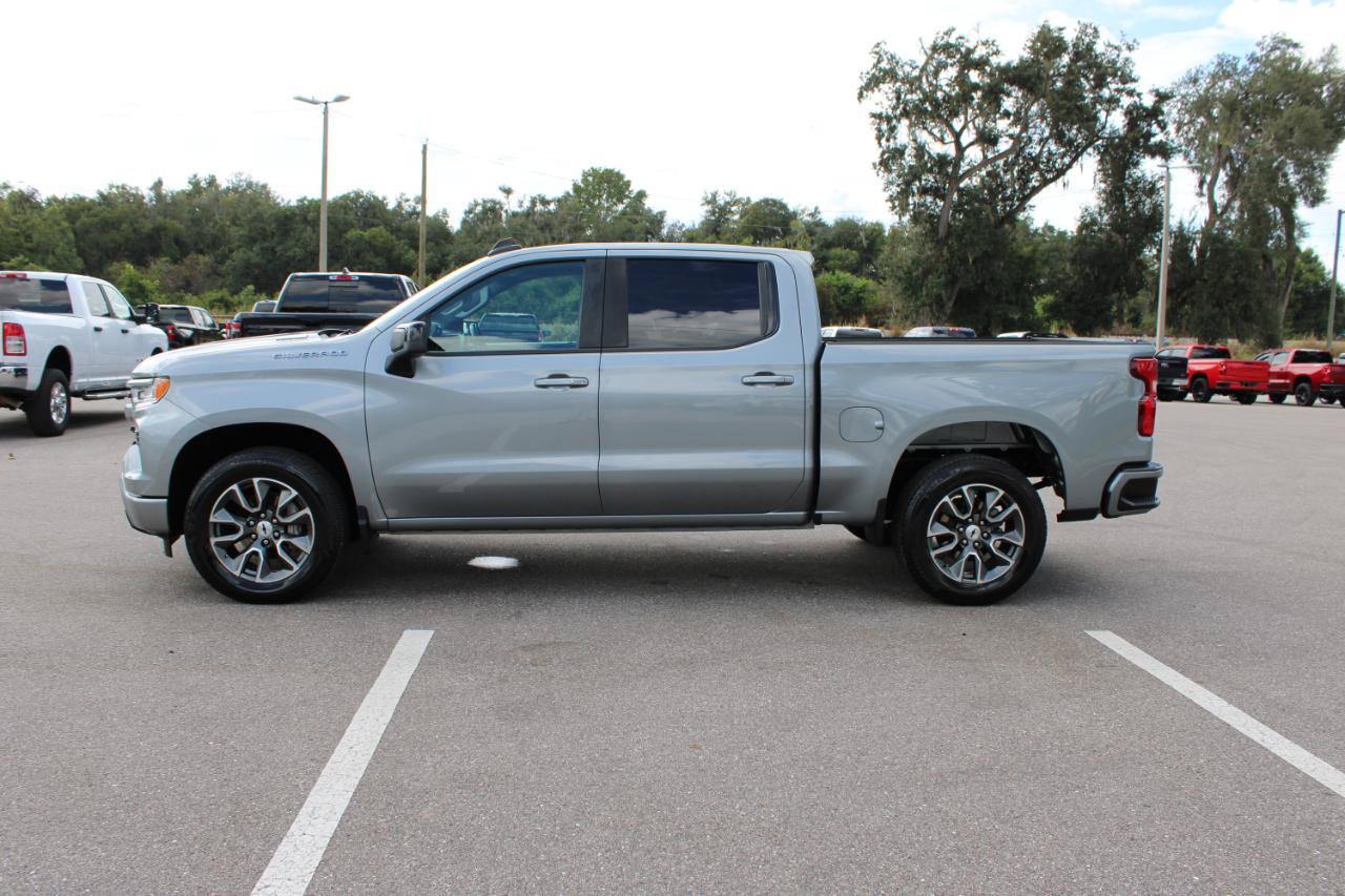 Used 2023 Chevrolet Silverado 1500 RST RWD image 3