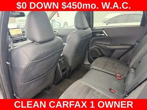 Used 2024 Mitsubishi Outlander SE Black Edition image 31