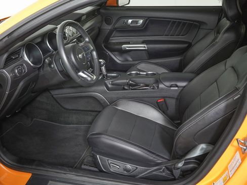 Used 2018 Ford Mustang GT Premium w/ GT Performance Package image 12