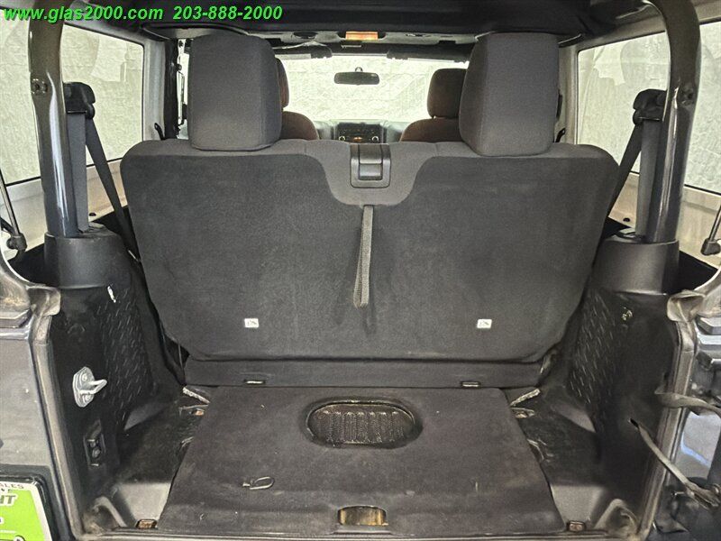 Used 2016 Jeep Wrangler Sport AWD/4WD image 9