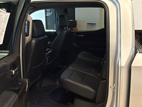 Used 2022 GMC Sierra 1500 SLT w/ SLT Premium Plus Package image 18