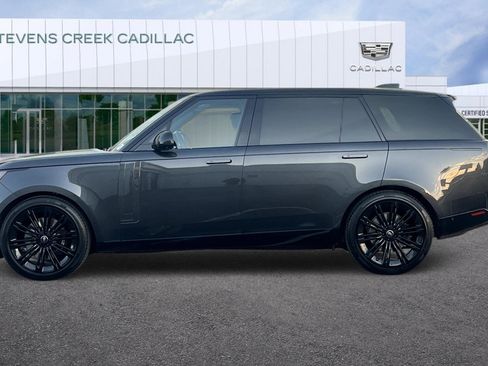 Used 2023 Land Rover Range Rover Long Wheelbase Autobiography image 6