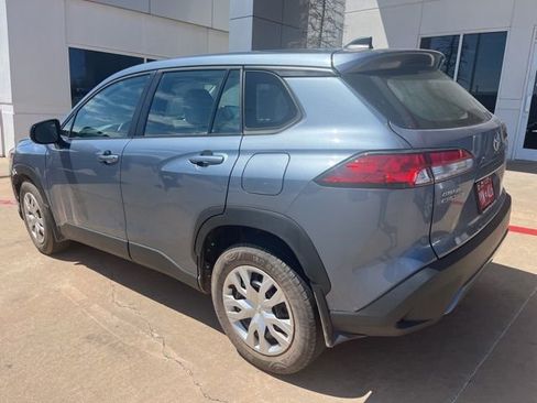 Used 2024 Toyota Corolla Cross L image 6