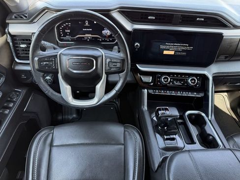 Used 2023 GMC Sierra 1500 Denali AWD/4WD image 11
