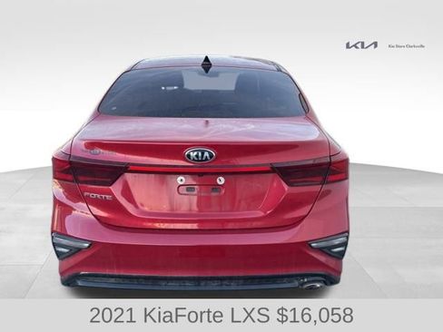 Used 2021 Kia Forte LXS image 7