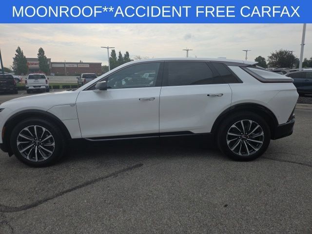 Used 2024 Cadillac Lyriq Sport RWD image 12