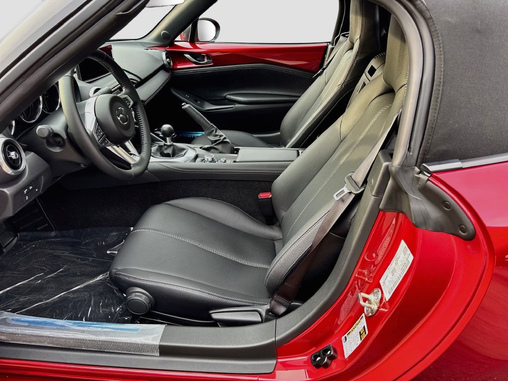 New 2026 MAZDA MX-5 Miata Grand Touring w/ Appearance Package RWD image 22