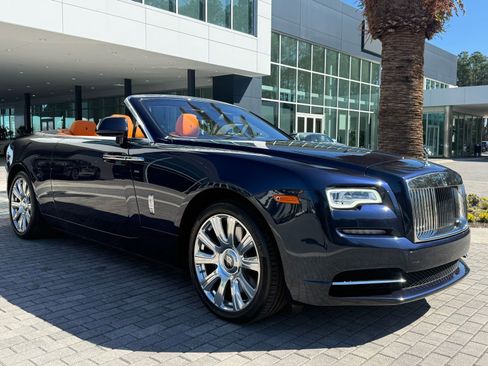Used 2018 Rolls-Royce Dawn image 48