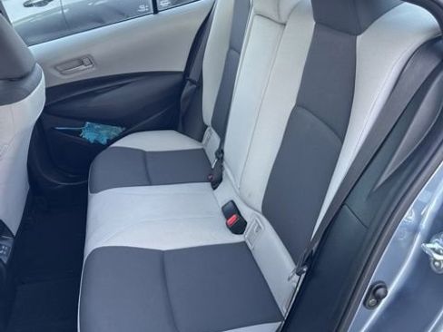 Used 2023 Toyota Corolla LE image 7