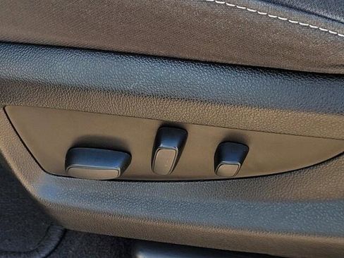 Used 2020 Chevrolet Tahoe LS w/ Enhanced Driver Alert Package image 25