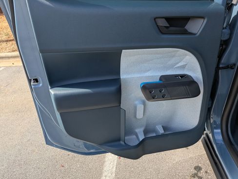 New 2026 Ford Maverick XLT image 22