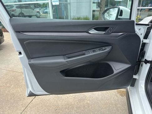 New 2025 Volkswagen GTI SE image 9