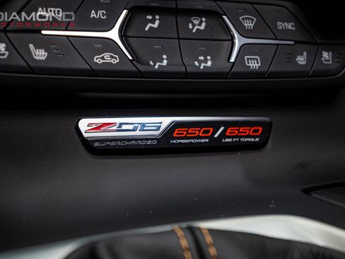 Used 2016 Chevrolet Corvette Z06 w/ 3LZ Preferred Equipment Group image 86