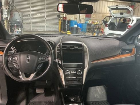 Used 2019 Lincoln MKC Reserve w/ MKC Climate Package image 13