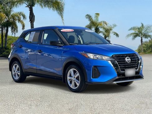 Certified 2022 Nissan Kicks S image 5