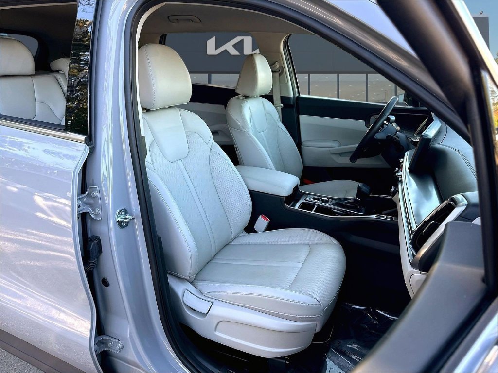 Used 2025 Kia Sorento S AWD/4WD image 33