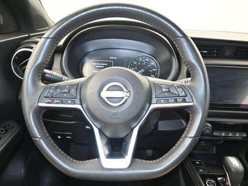 Certified 2024 Nissan Kicks SR FWD image 13