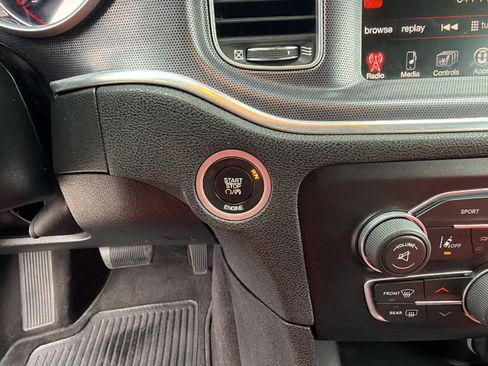 Used 2016 Dodge Charger R/T image 17