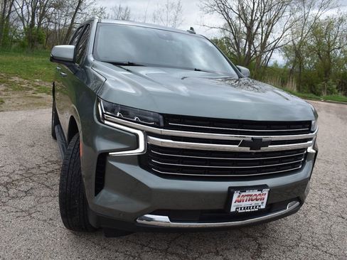Used 2024 Chevrolet Tahoe LT w/ LT Signature Package AWD/4WD image 10