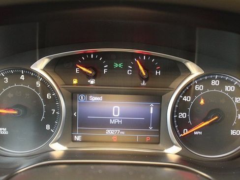 Used 2020 GMC Acadia SLE image 26