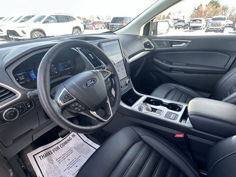 Used 2024 Ford Edge SEL w/ Convenience Package image 13