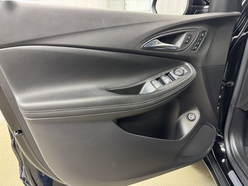 Used 2023 Buick Encore GX Essence w/ Advanced Technology Package image 8