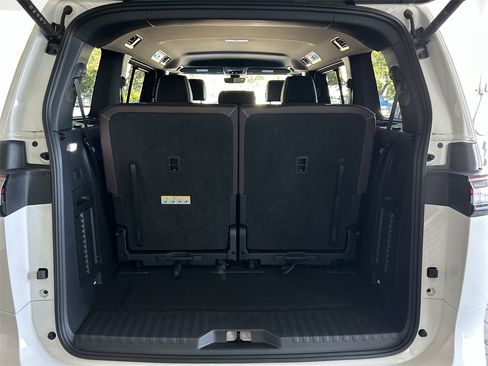 New 2025 Volkswagen ID. Buzz Pro S image 48