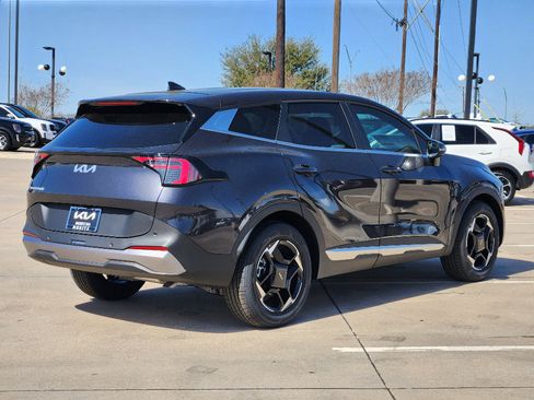 New 2026 Kia Sportage EX image 4
