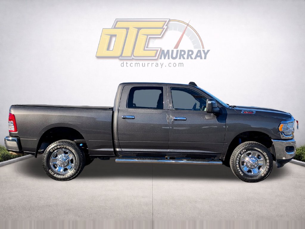 Used 2024 RAM 2500 Tradesman w/ Chrome Appearance Group AWD/4WD image 4
