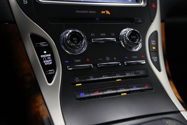 Used 2020 Lincoln Nautilus Reserve FWD image 25