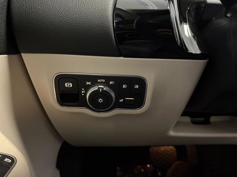 Used 2021 Mercedes-Benz GLA 250 4MATIC w/ Premium Package image 35