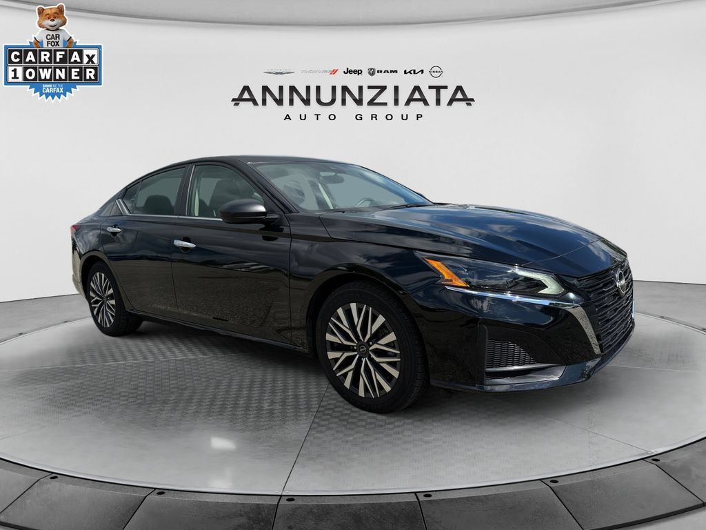 Certified 2024 Nissan Altima 2.5 SV FWD image 7