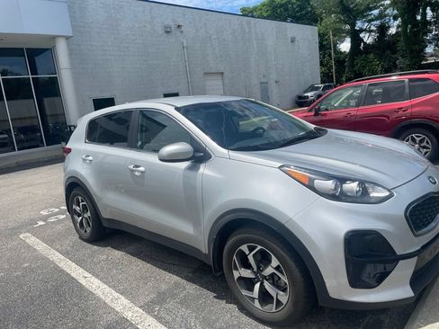 Used 2020 Kia Sportage LX FWD image 1