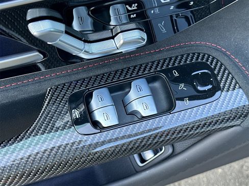 New 2025 Mercedes-Benz SL 63 AMG S e Performance 4MATIC image 13