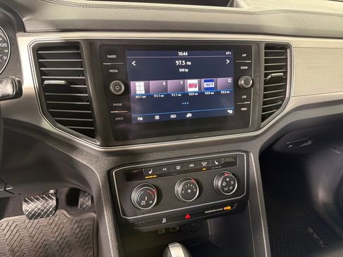 Used 2018 Volkswagen Atlas SE image 15