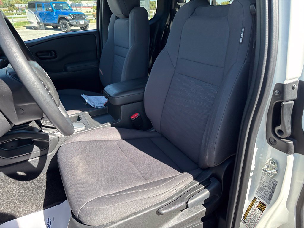 Used 2024 Nissan Frontier S RWD image 24
