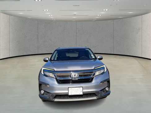 Used 2021 Honda Pilot Touring image 2