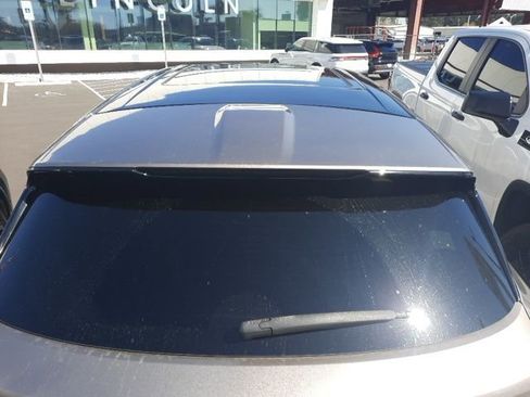 Used 2019 Lincoln Nautilus Reserve image 4